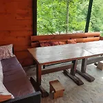 Potok Kuca Sa Bazenom 샬레 코니츠