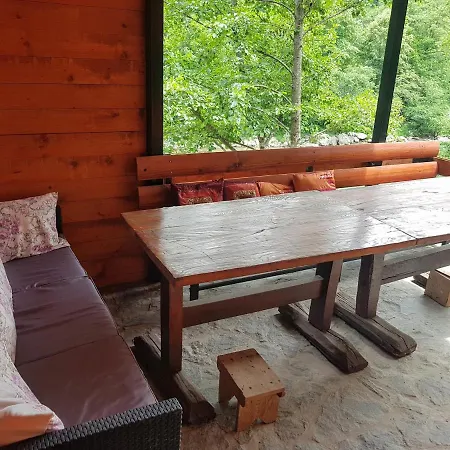 Potok Kuca Sa Bazenom Domek alpejski Konjic
