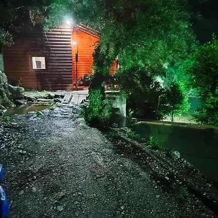 Potok Kuca Sa Bazenom Domek alpejski Konjic