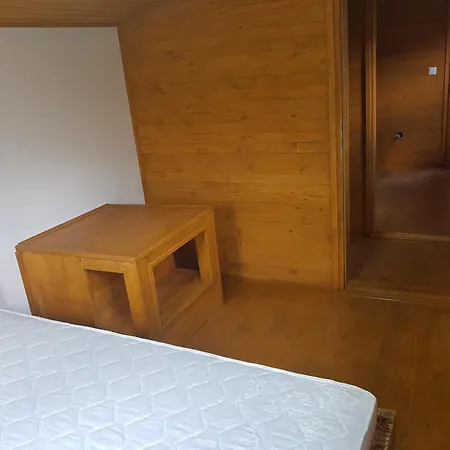 Potok Kuca Sa Bazenom *