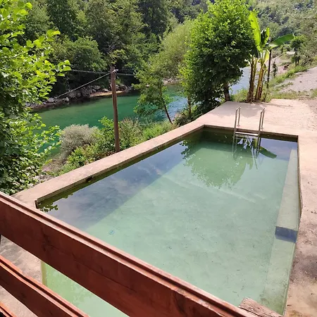 Potok Kuca Sa Bazenom Konjic